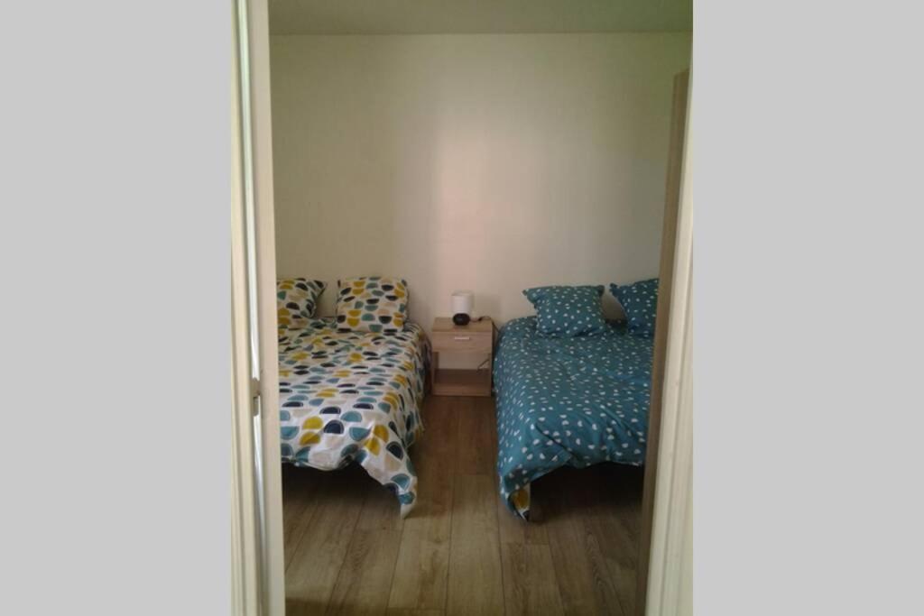 Petite Maisonnette Atypique Et Son Jardinet Corps-Nuds Exterior foto